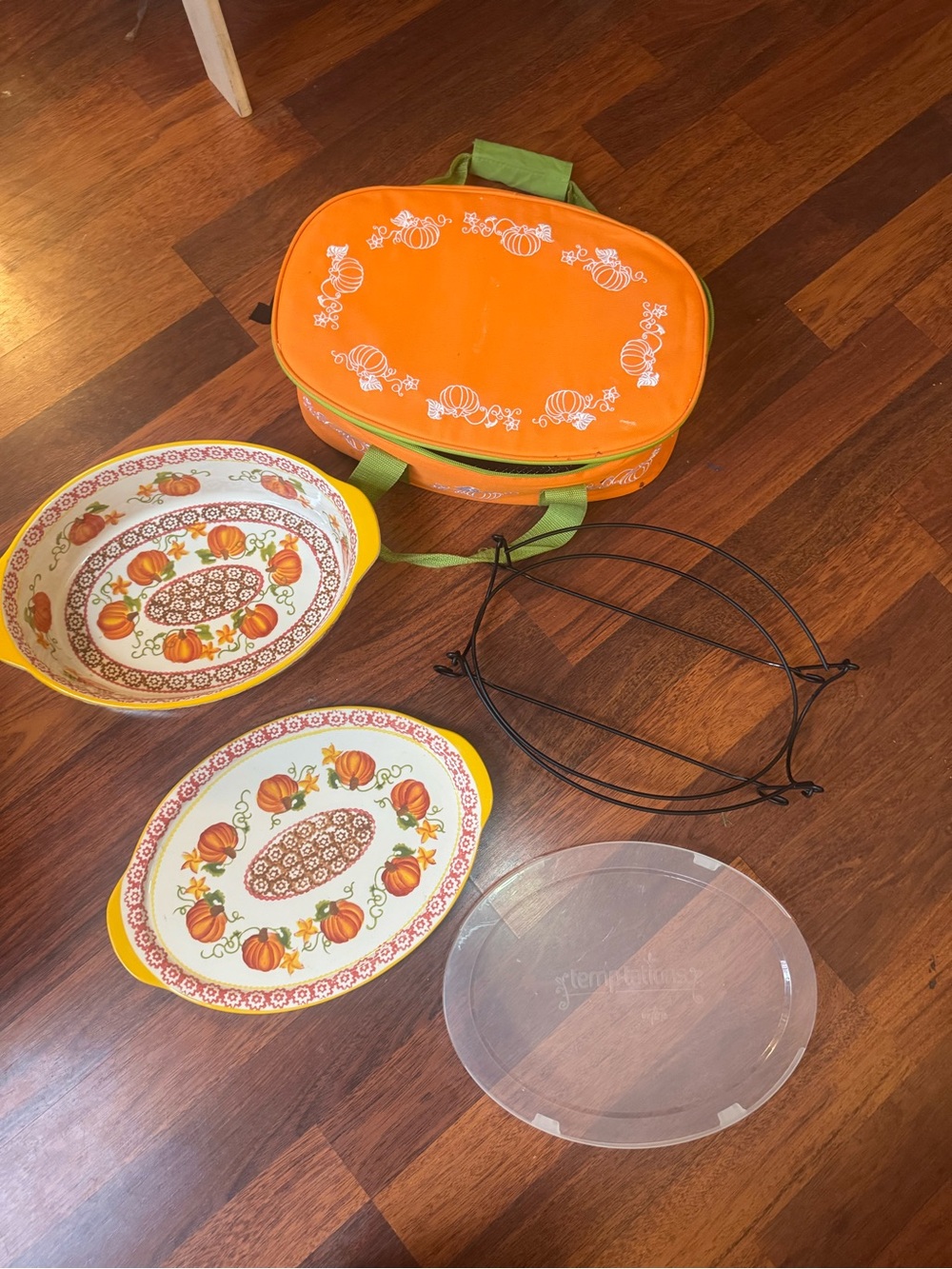 Temp-Tations Harvest Pumpkin 5 pc Casserole Set - Picture 2 of 11
